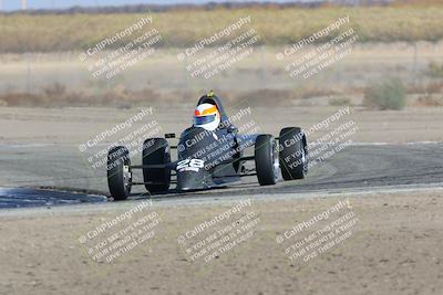 media/Nov-19-2022-CalClub SCCA (Sat) [[baae7b5f0c]]/Group 1/Race (Outside Grapevine)/